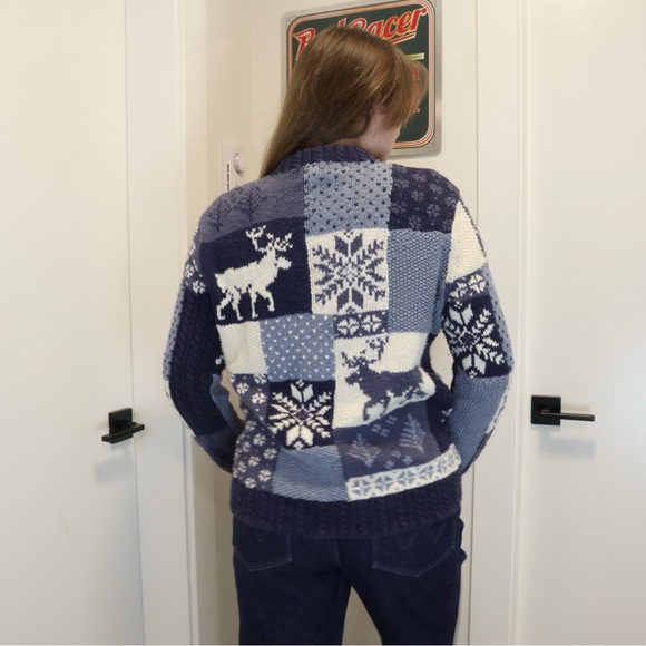 Vintage 2000s Hand Knit Winter Knit - Picture 4 of 5